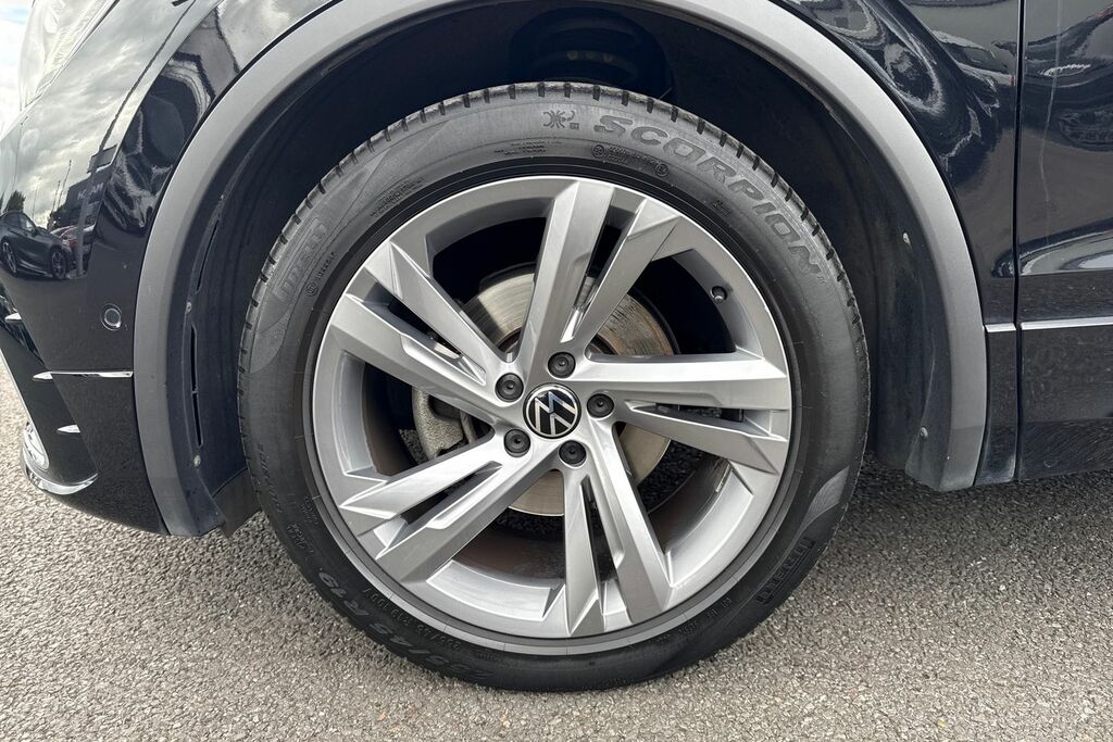 Volkswagen Tiguan Elegance White #12