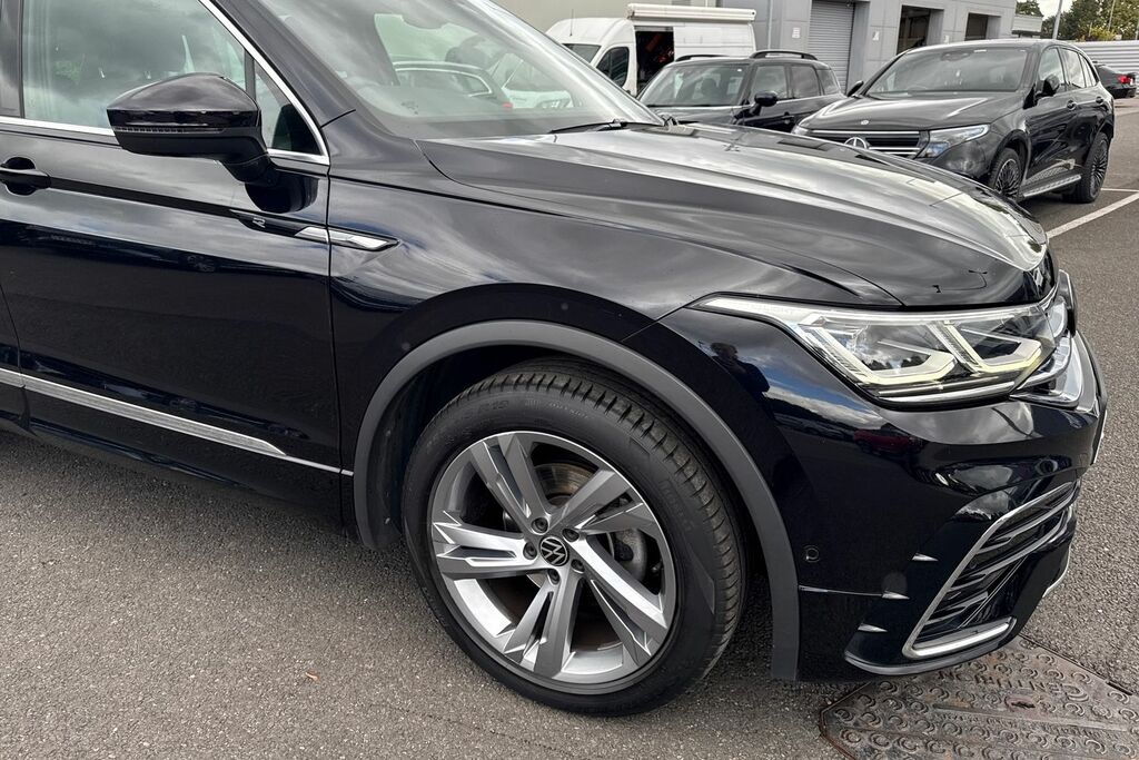 Volkswagen Tiguan Elegance White #36