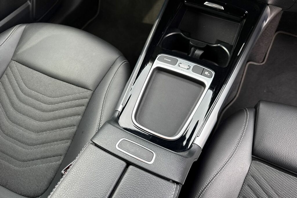 Mercedes-Benz GLB Class Sport Executive Silver #21