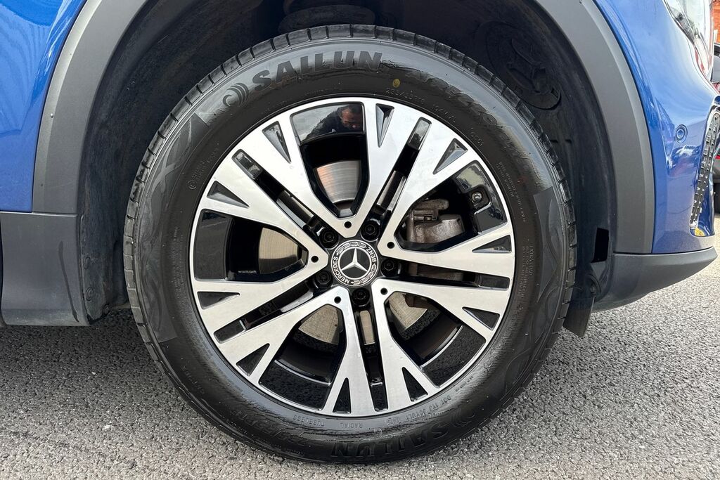 Mercedes-Benz GLB Class Sport Executive Silver #11