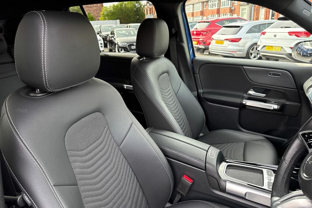 Mercedes-Benz GLB Class Sport Executive Silver #23