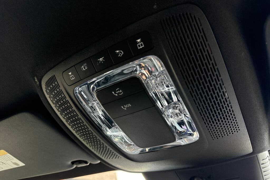 Mercedes-Benz GLB Class Sport Executive Silver #50