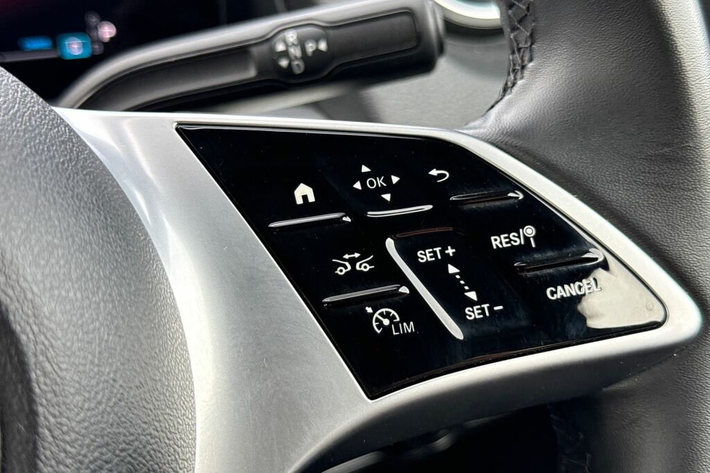 Mercedes-Benz GLB Class Sport Executive Silver #41
