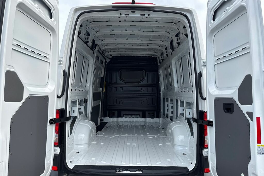 Volkswagen Crafter 2.0 Tdi 140Ps Commerce High Roof Van White #6