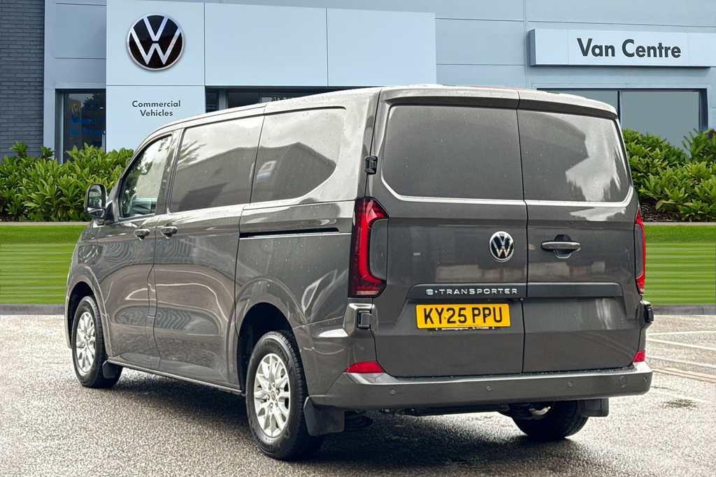 Volkswagen E-Transporter Lwb 218Ps 65Kwh 5 Seats Black #2