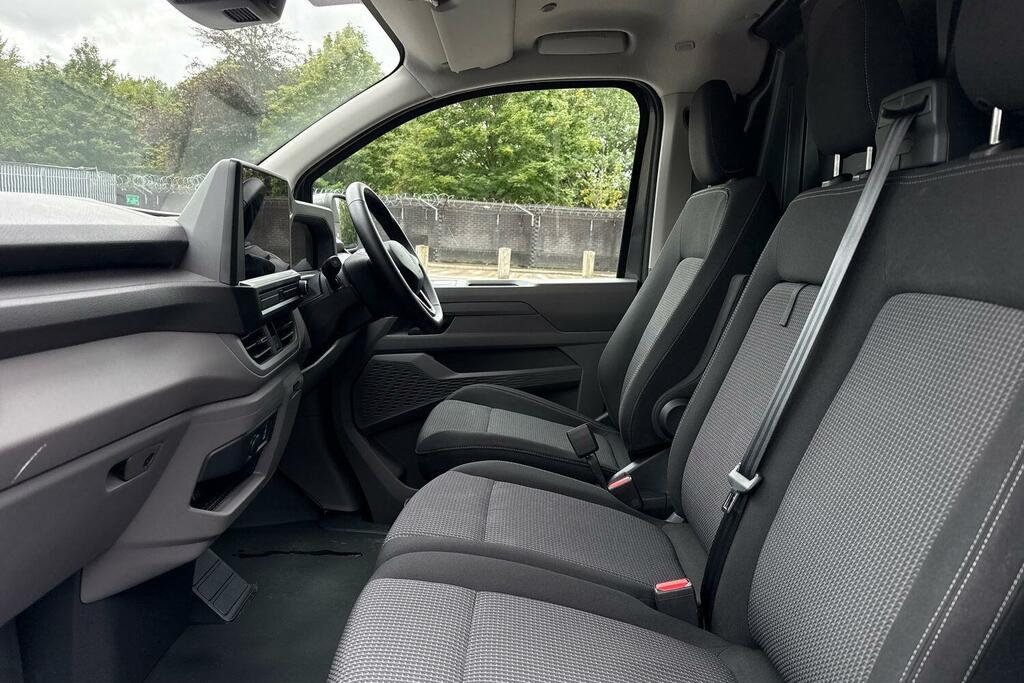 Volkswagen E-Transporter 160Kw 65Kwh Commerce Pro Van Grey #10