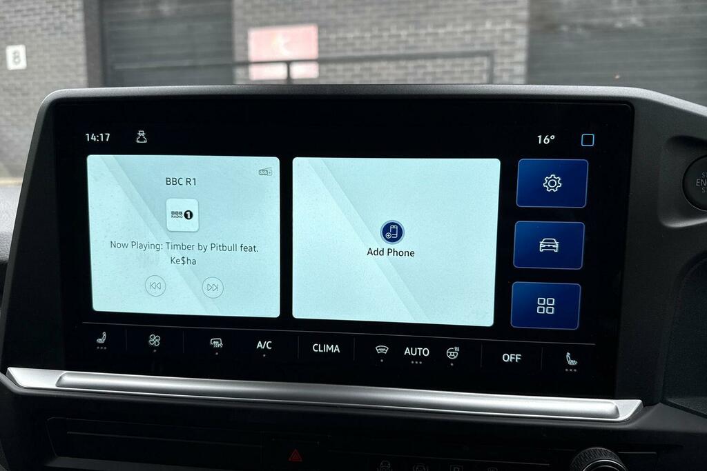 Volkswagen E-Transporter 160Kw 65Kwh Commerce Pro Van Grey #11
