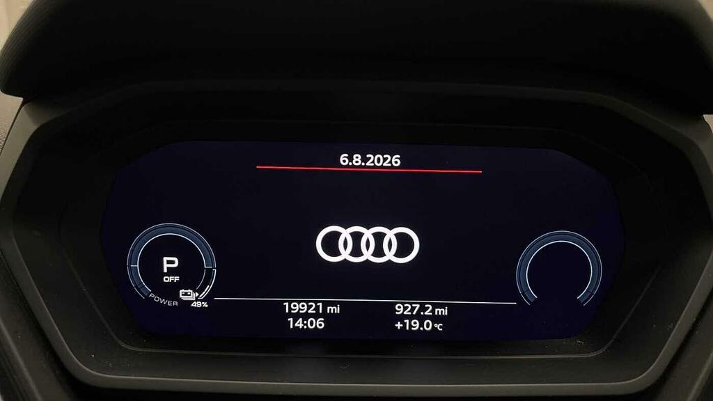 Audi Q4 E Tron 150Kw 40 82.77Kwh S Line White #9