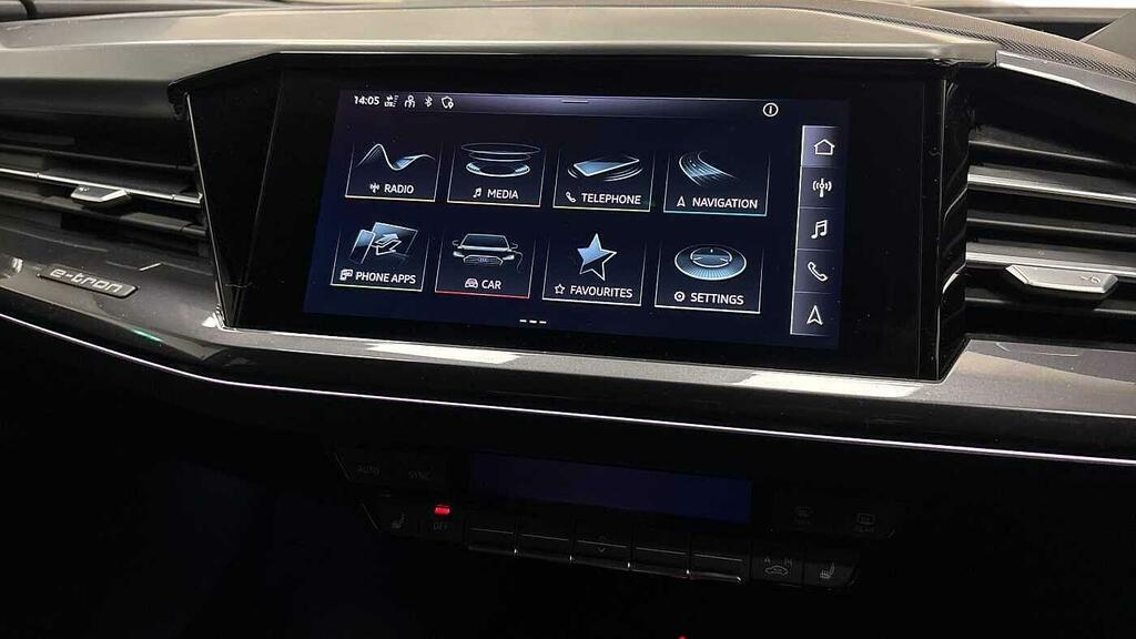 Audi Q4 E Tron 150Kw 40 82.77Kwh S Line White #8