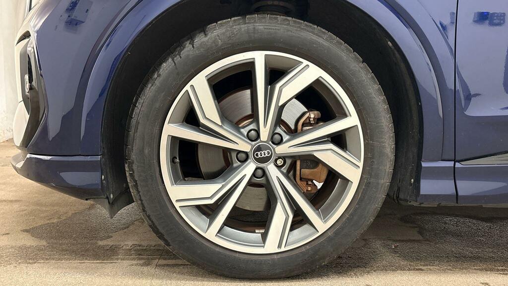 Audi Q4 E Tron 150Kw 40 82.77Kwh S Line White #16