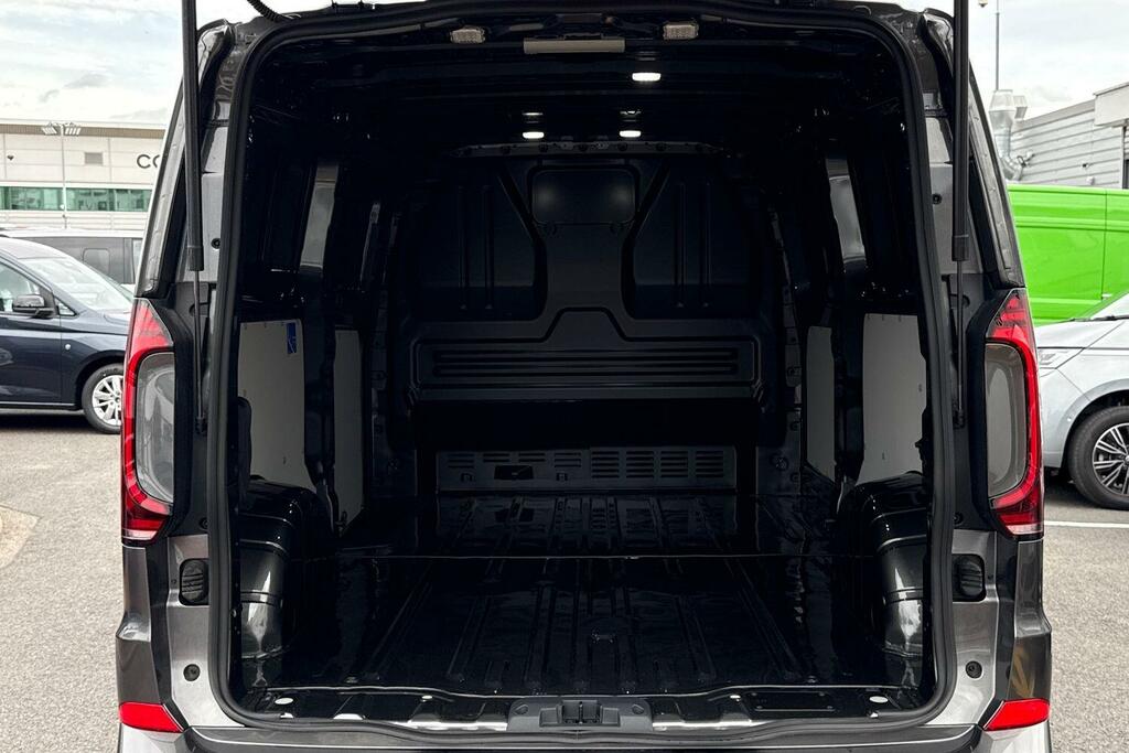 Volkswagen Transporter 2.0 Tdi 4 Berth Camper Van White #9