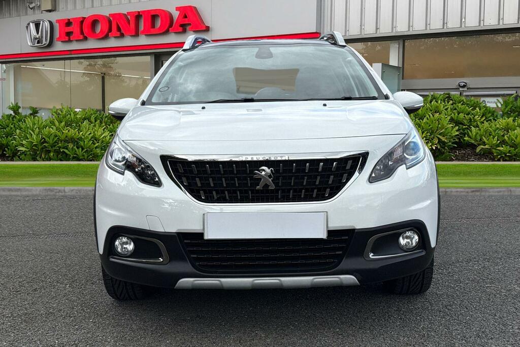 Peugeot 2008 1.2 Puretech Allure Premium Suv White #6