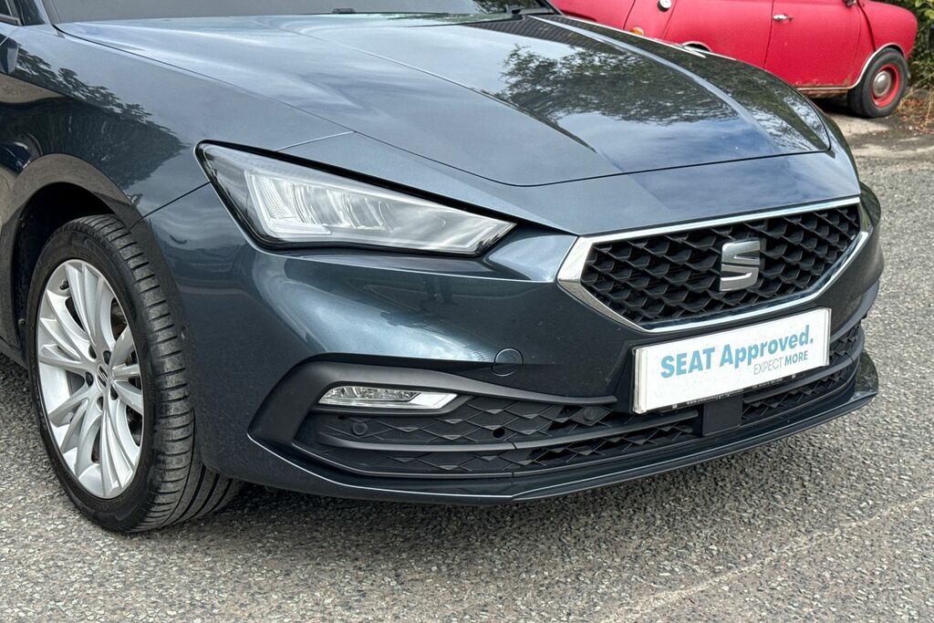 Seat Leon Leon 1.5 Tsi Evo Fr Sport Ez Estate Red #8