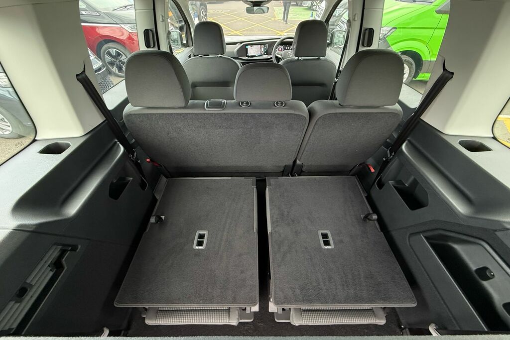 Volkswagen Caddy Maxi 2.0 Tdi 102 Commerce Kombi Assistance Grey #42