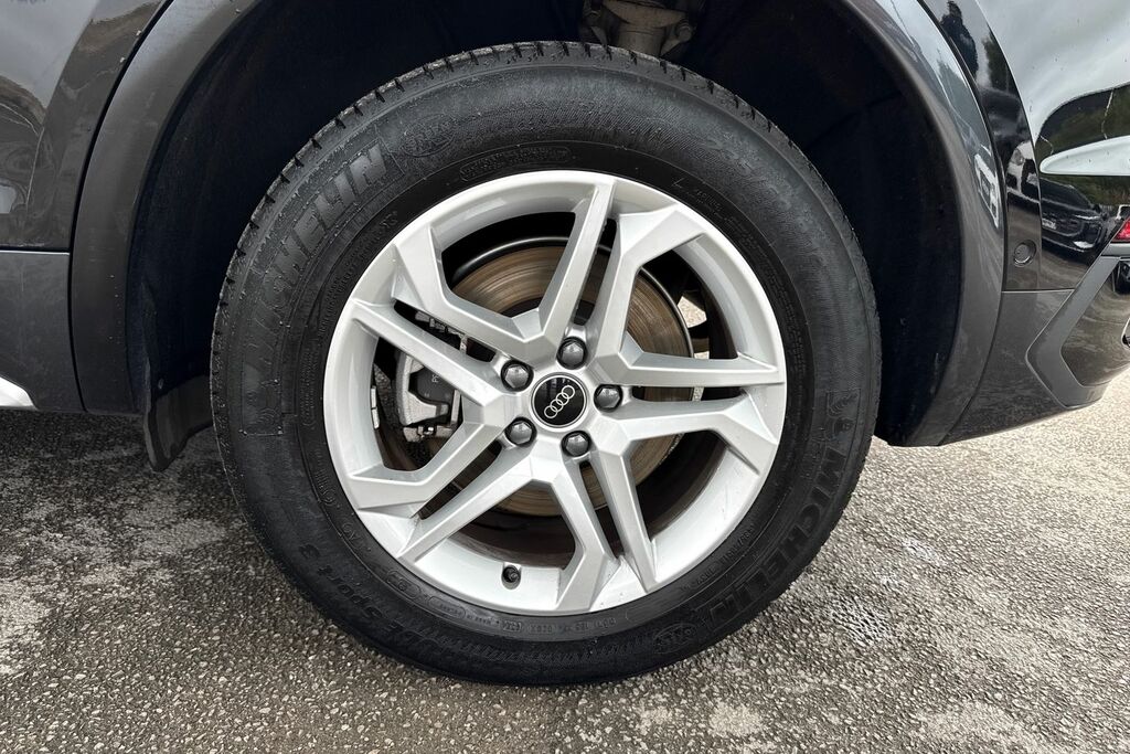 Audi Q5 2.0 Tdi Quattro Launch Edition S Tronic 2025 Grey #12
