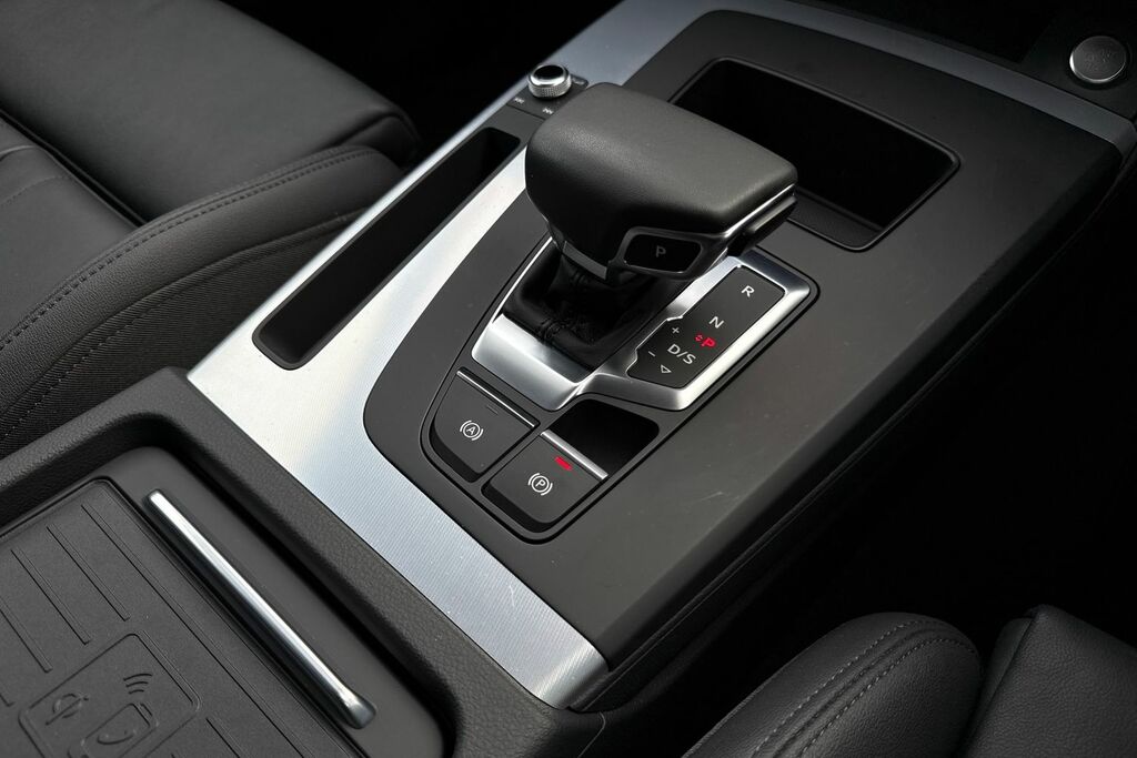 Audi Q5 2.0 Tdi Quattro Launch Edition S Tronic 2025 Grey #22
