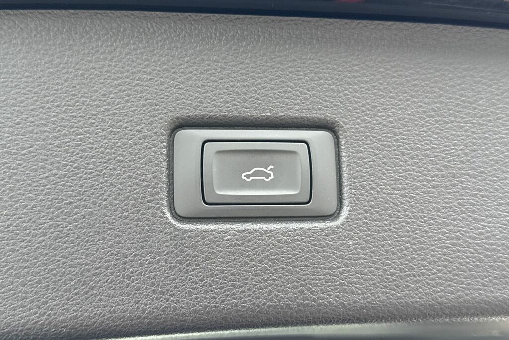 Audi Q5 2.0 Tdi Quattro Launch Edition S Tronic 2025 Grey #25