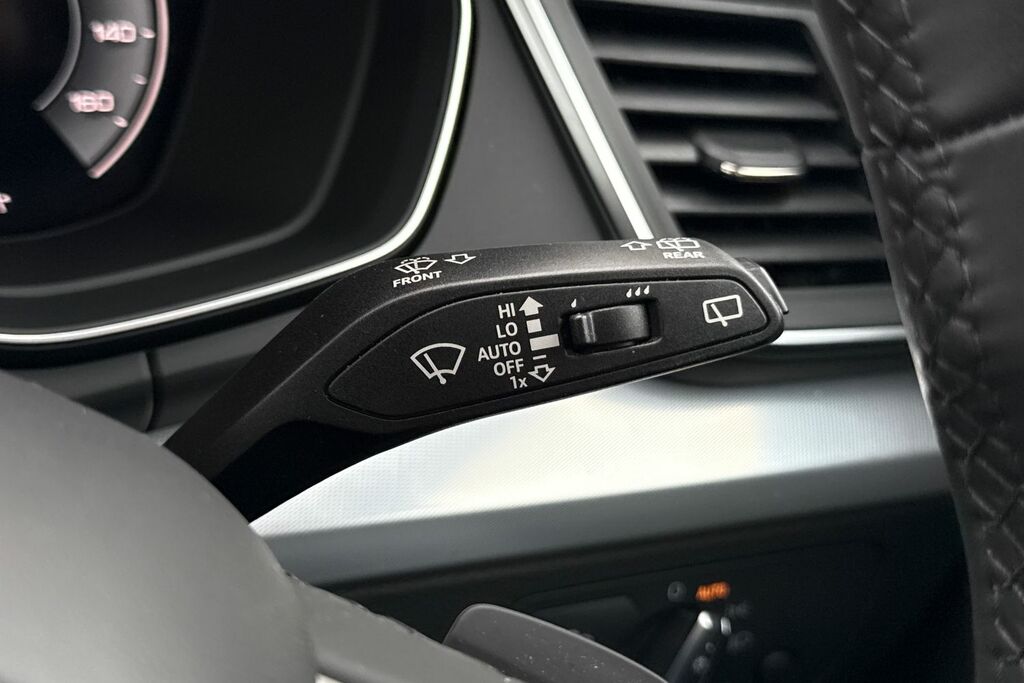 Audi Q5 2.0 Tdi Quattro Launch Edition S Tronic 2025 Grey #31