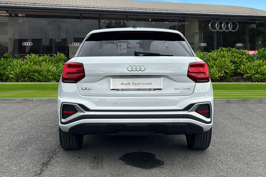 Audi Q2 S Line 30 Tfsi 116 Ps 6-Speed White #4