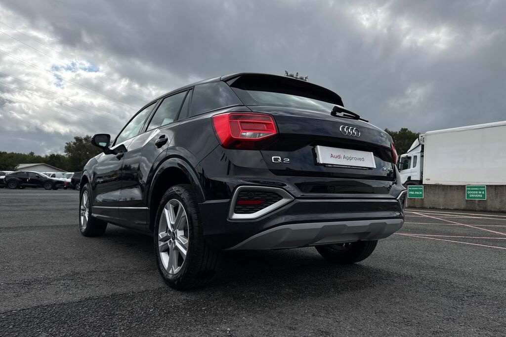 Audi Q2 1.5 Tfsi Cod 35 Black Edition Suv Manua FV26KZL Blue #33