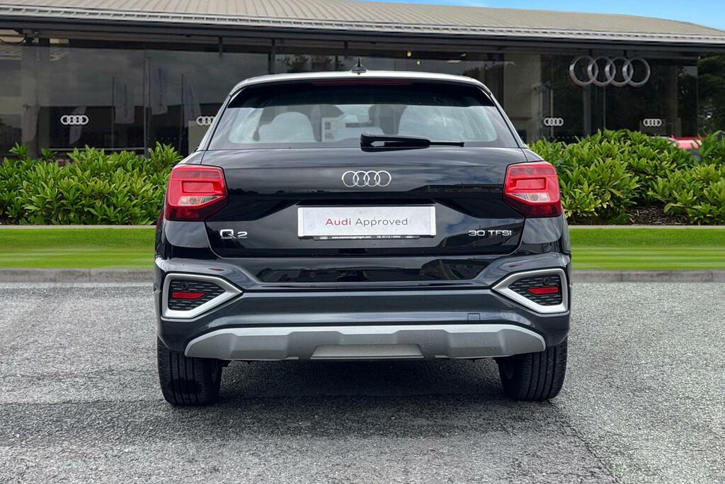 Audi Q2 1.5 Tfsi Cod 35 Black Edition Suv Manua FV26KZL Blue #4