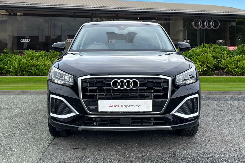 Audi Q2 1.5 Tfsi Cod 35 Black Edition Suv Manua FV26KZL Blue #5