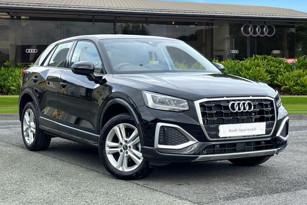 Audi Q2 1.5 Tfsi Cod 35 Black Edition Suv Manua FV26KZL Blue #1