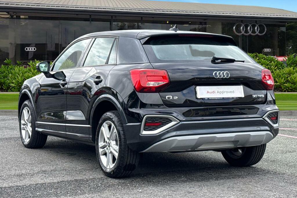 Audi Q2 1.5 Tfsi Cod 35 Black Edition Suv Manua FV26KZL Blue #2