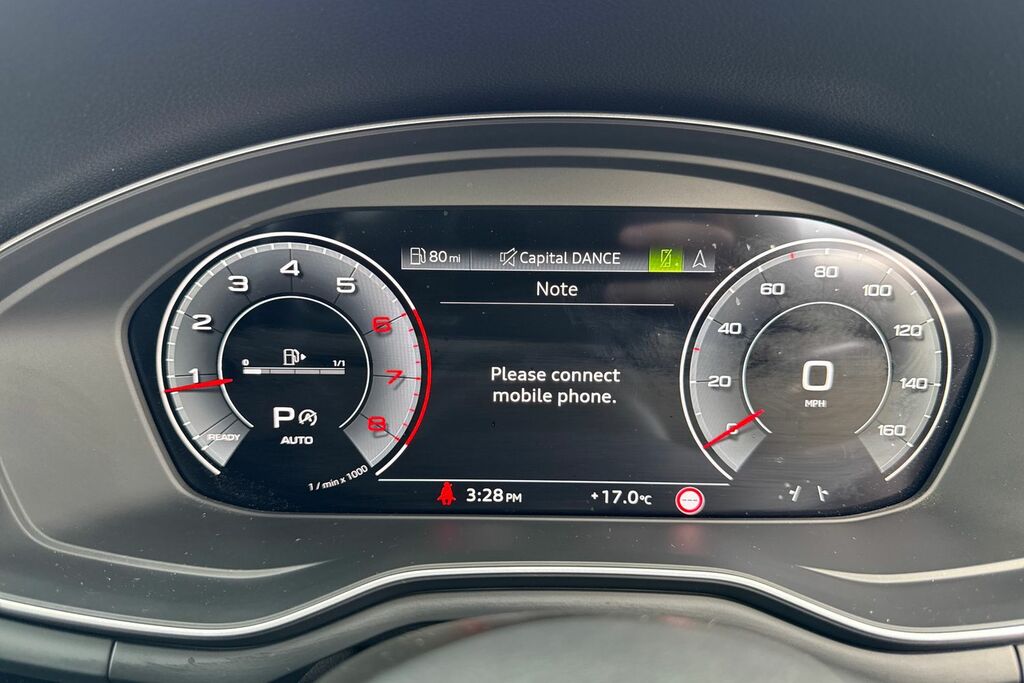 Audi A4 2.0 Tdi 40 Black Edition Saloon S Troni Grey #28