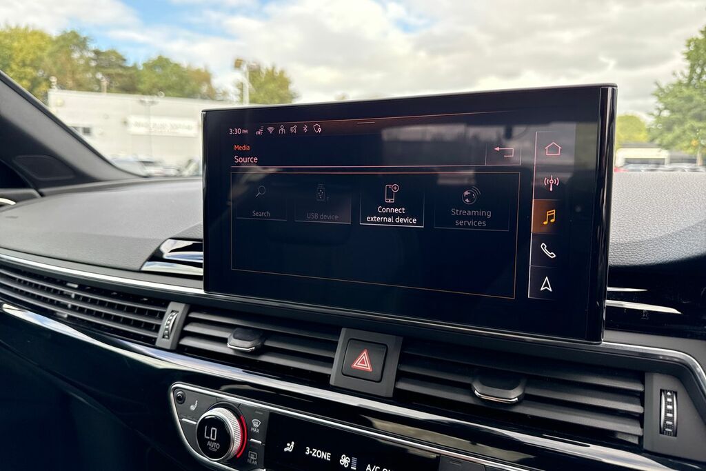 Audi A4 2.0 Tdi 40 Black Edition Saloon S Troni Grey #37