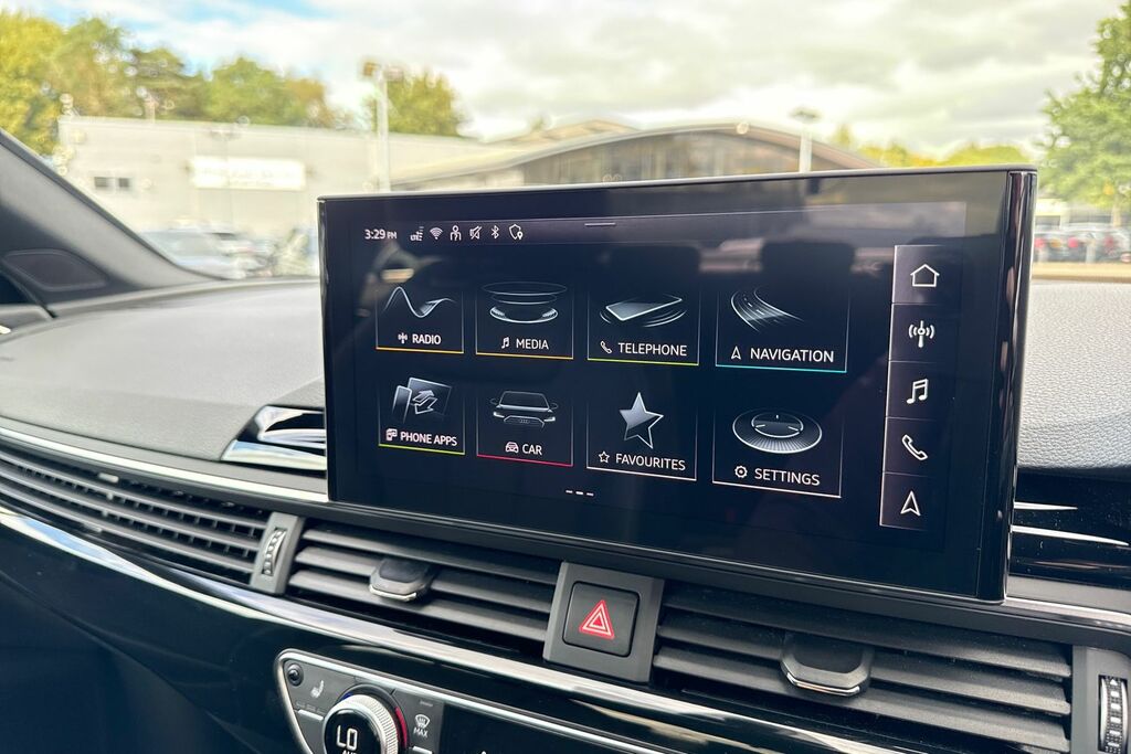 Audi A4 2.0 Tdi 40 Black Edition Saloon S Troni Grey #33