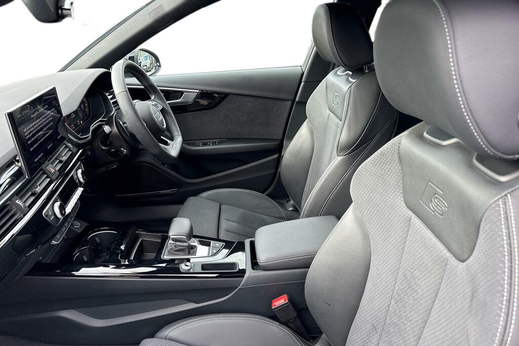 Audi A4 2.0 Tdi 40 Black Edition Saloon S Troni Grey #15