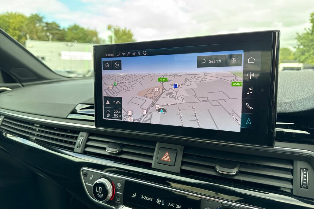 Audi A4 2.0 Tdi 40 Black Edition Saloon S Troni Grey #39