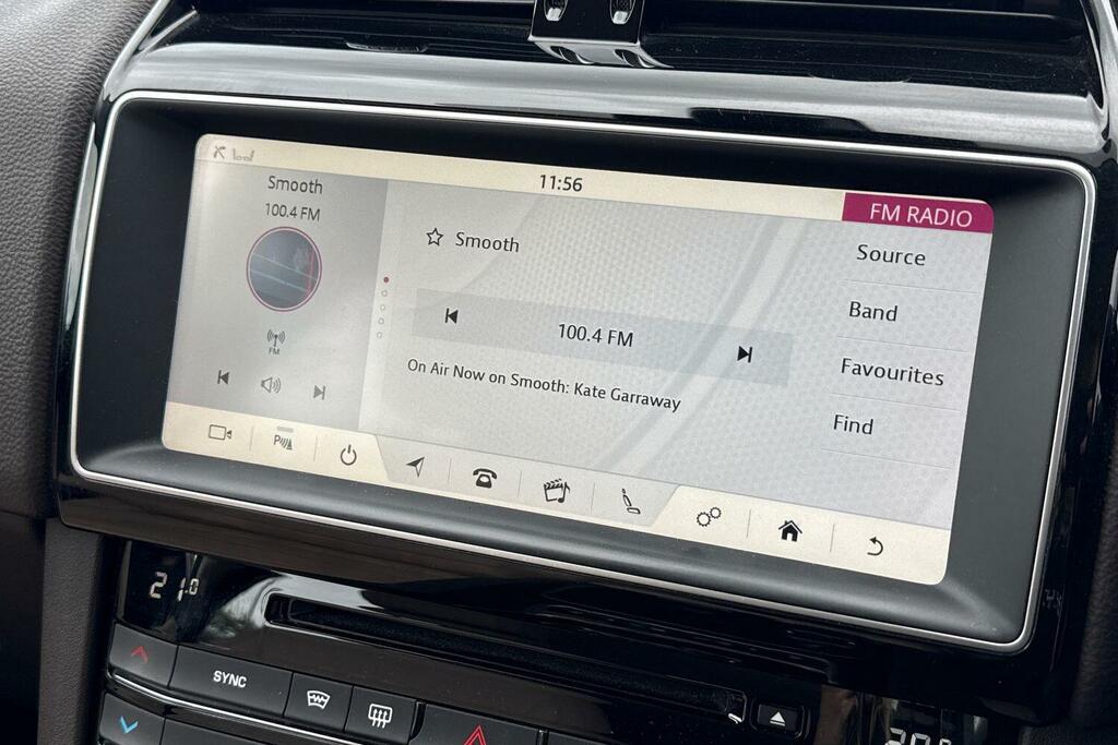 Jaguar F-Pace 2.0 P250i Portfolio Awd Euro 6 Ss Blue #33