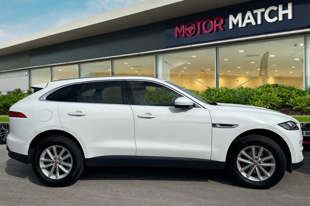 Jaguar F-Pace 2.0 Prestige Awd White #3