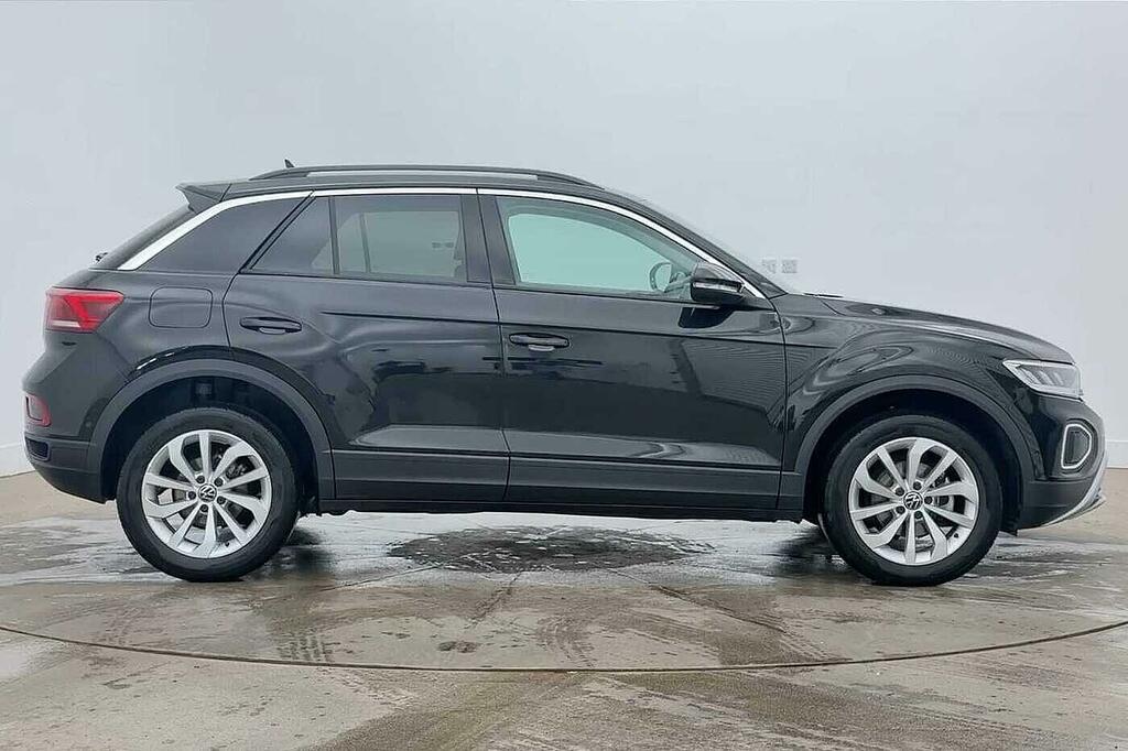 Volkswagen T-Roc 1.5 Tsi Match Dsg Black #4
