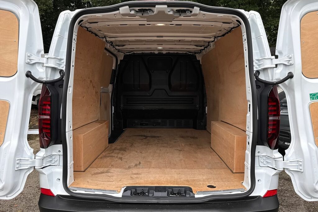 Volkswagen Transporter 2.0 Tdi 110 Commerce Van White #6