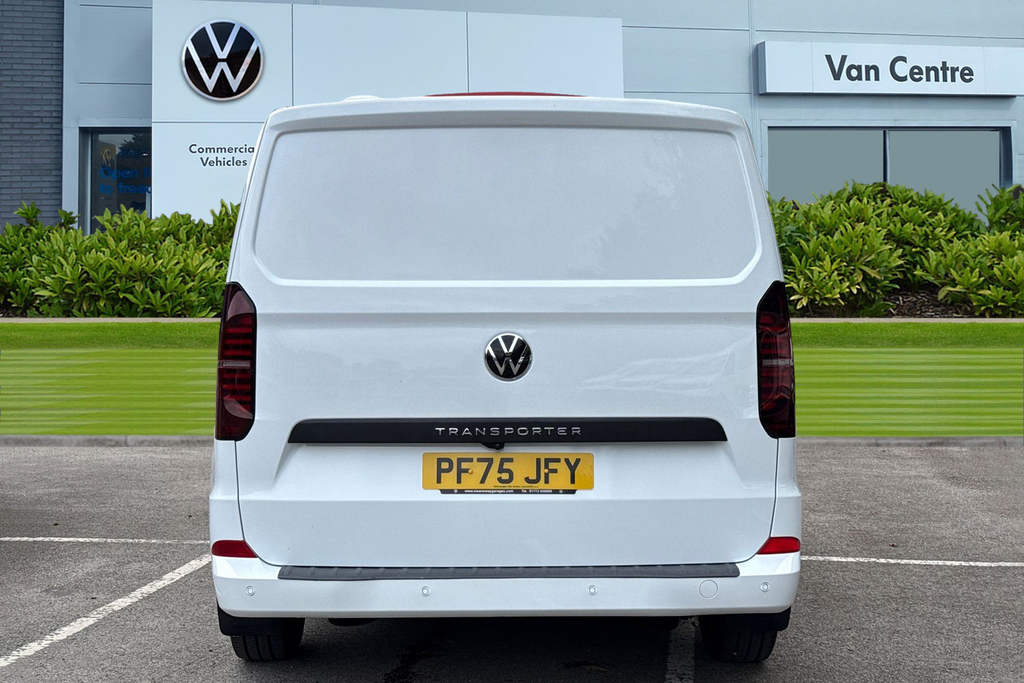 Volkswagen Transporter 2.0 Tdi 110 Commerce Plus Van 5 Plus White #4