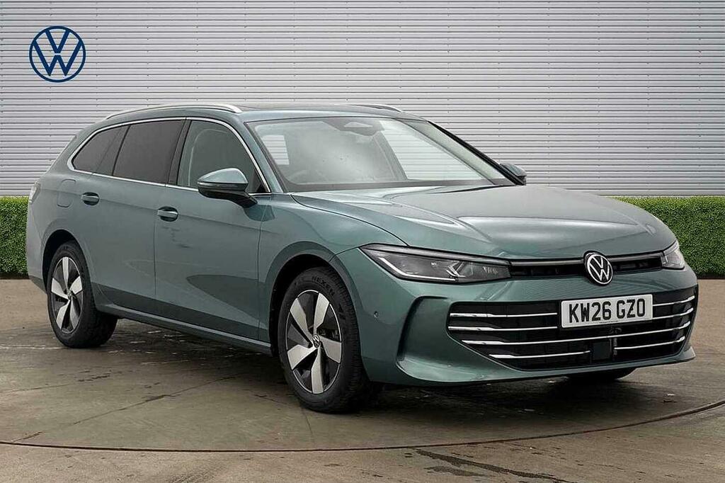 Volkswagen Passat 1.5 Tsi Ehybrid Match Dsg Pan Roof, Delivery Green