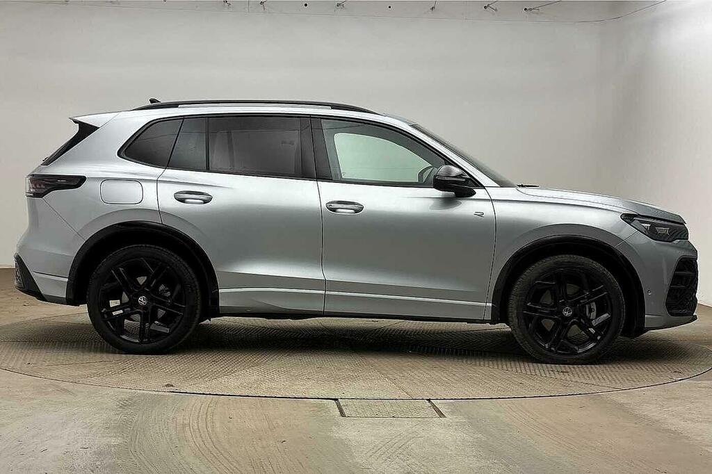 Volkswagen Tiguan 2.0 Tdi R-line Dsg Blk Pack, Assistance Pack Silver #4