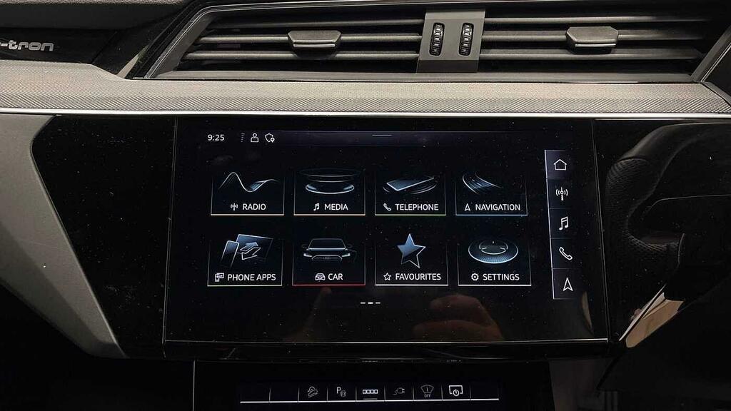 Audi Q8 e tron Sportback Vorsprung 55 E-tron Quattro 300,00 Kw White #8