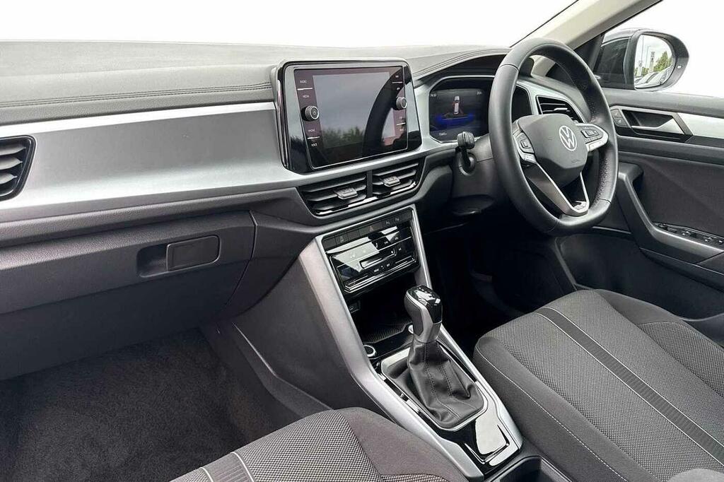 Volkswagen T-Roc 1.5 Tsi Match Dsg Black #2