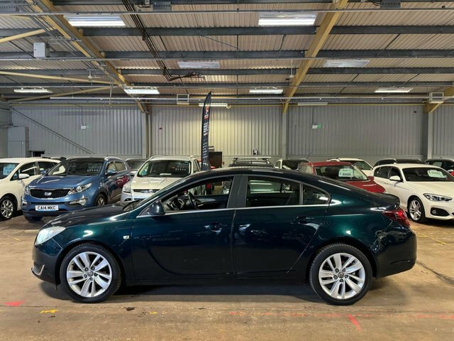 Vauxhall Insignia Hatchback Green #3