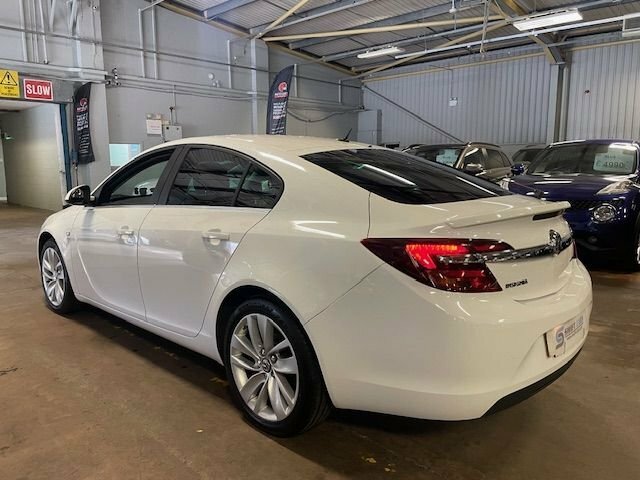 Vauxhall Insignia Sri Cdti White #5