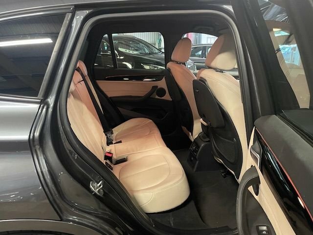 BMW X1 Sport Black #13