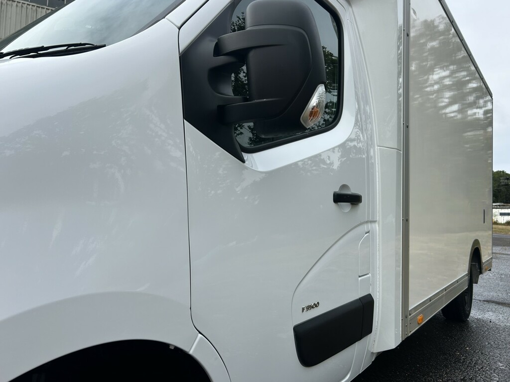Vauxhall Movano 2.3 Cdti 3500 Tecshift L3 Mobile Exhibition V White #14