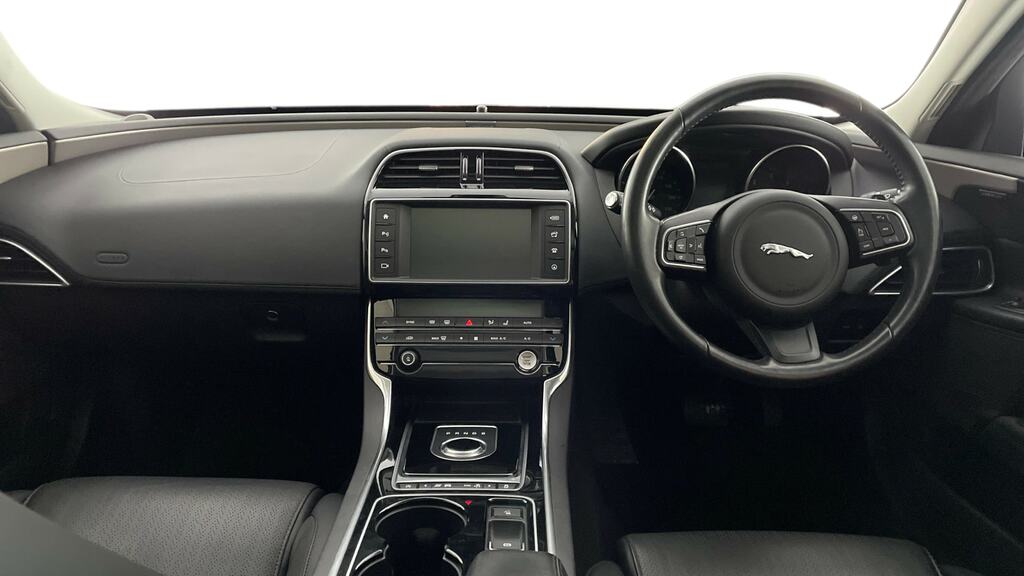 Jaguar XE 2.0D 180 Portfolio Awd Blue #6