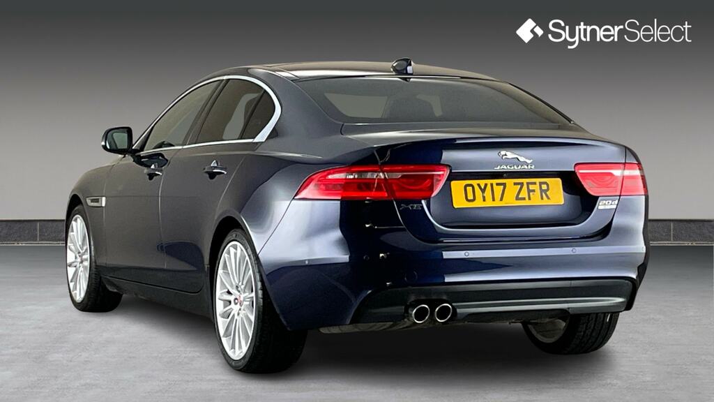 Jaguar XE 2.0D 180 Portfolio Awd Blue #2