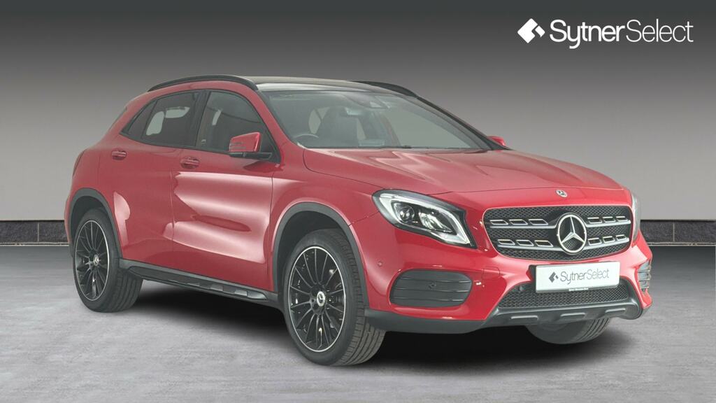 Mercedes-Benz GLA Class Gla 200 Amg Line Edition Plus Red