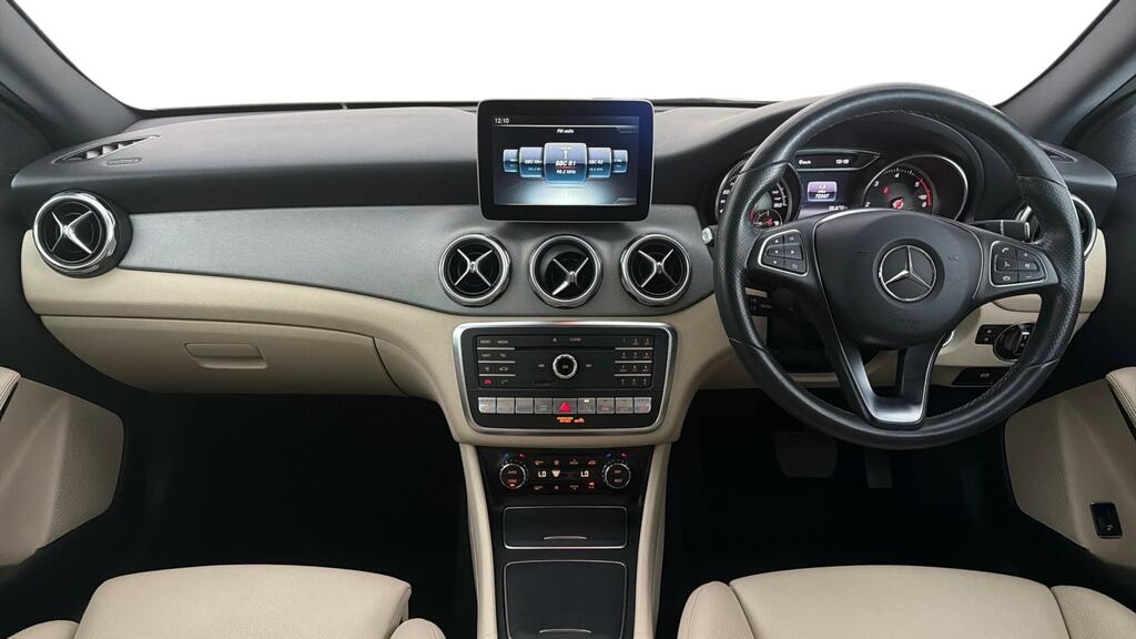 Mercedes-Benz GLA Class Gla 220D 4Matic Sport Executive LB17UPH Black #5